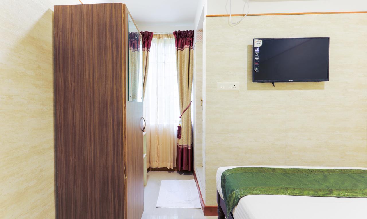 Heaven Gardens Hotel Kochi Ngoại thất bức ảnh
