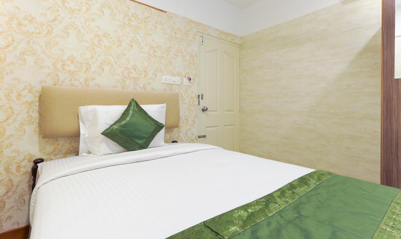 Heaven Gardens Hotel Kochi Ngoại thất bức ảnh