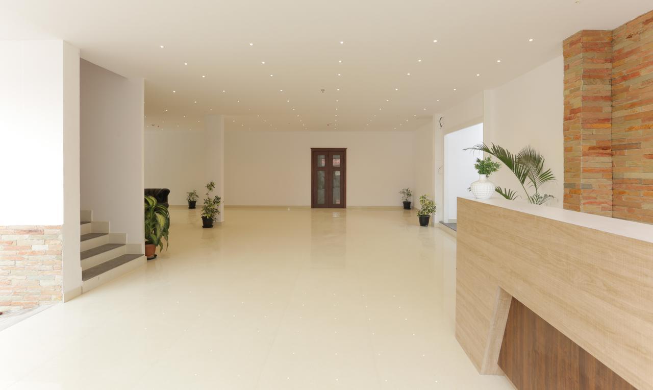 Heaven Gardens Hotel Kochi Ngoại thất bức ảnh