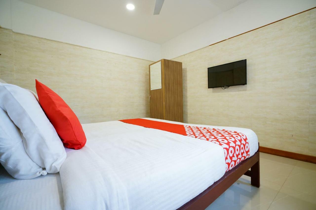 Heaven Gardens Hotel Kochi Ngoại thất bức ảnh