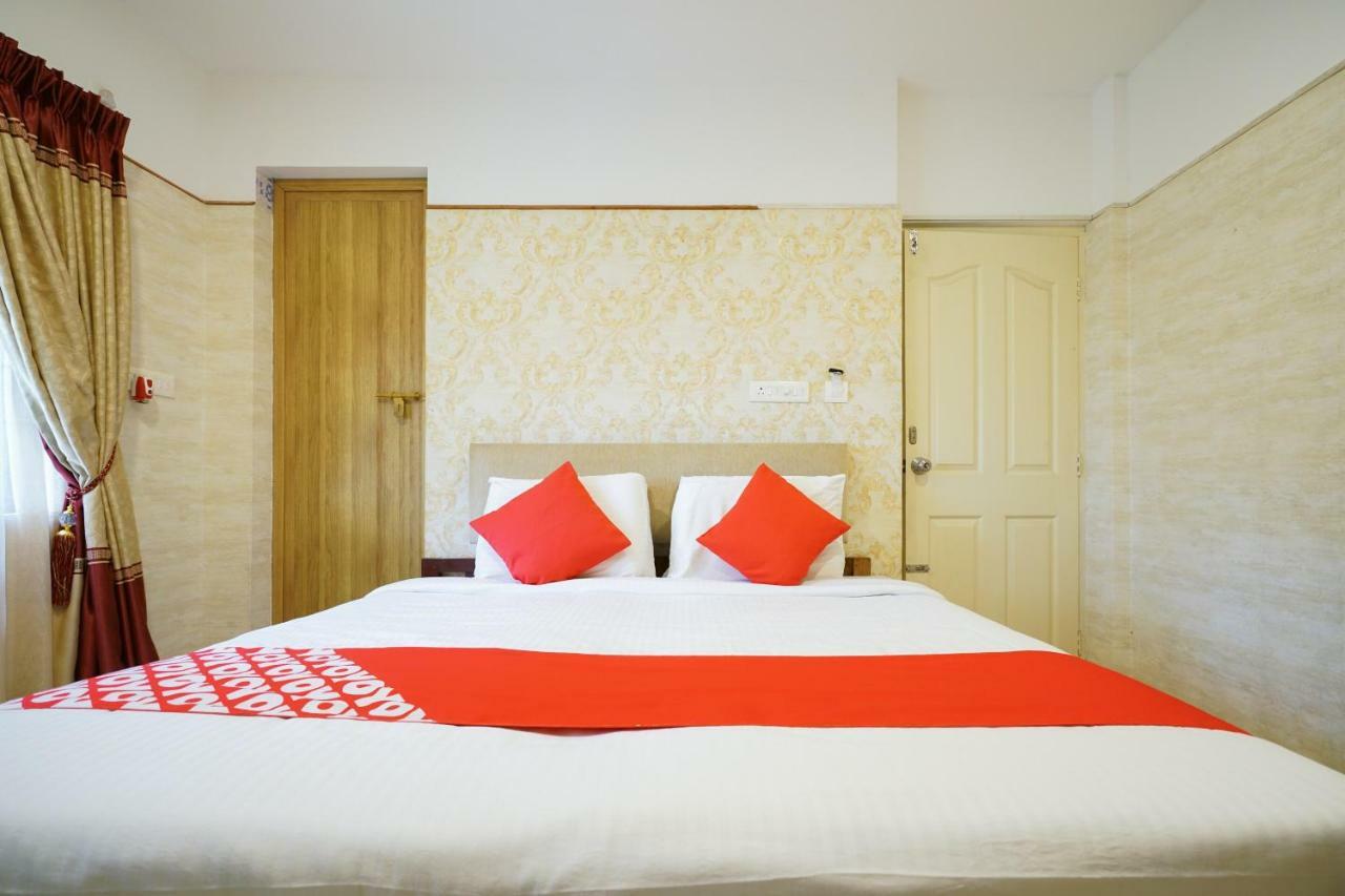 Heaven Gardens Hotel Kochi Ngoại thất bức ảnh