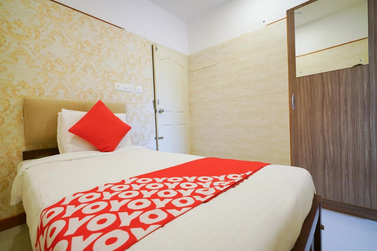 Heaven Gardens Hotel Kochi Ngoại thất bức ảnh